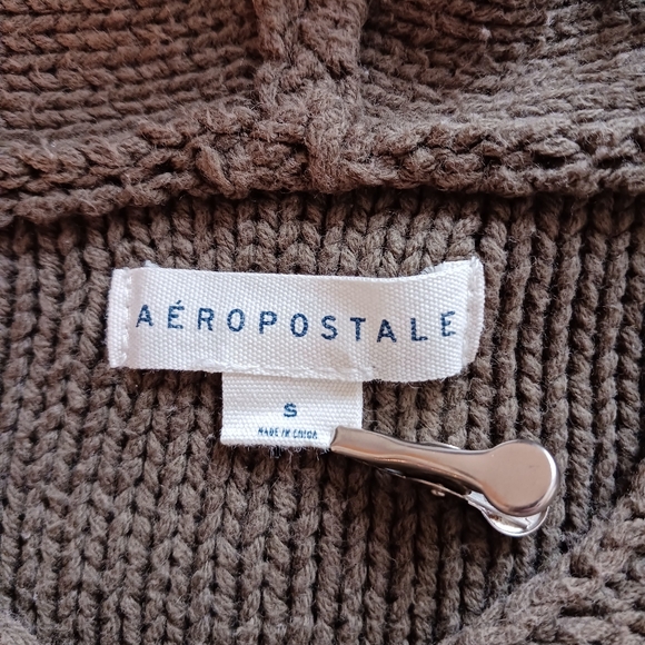 Aeropostale Cropped Olive cable knit pull over hooded sweater womens small - Picture 8 of 10